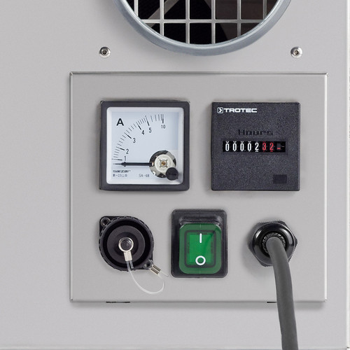 DIN socket for external circuits